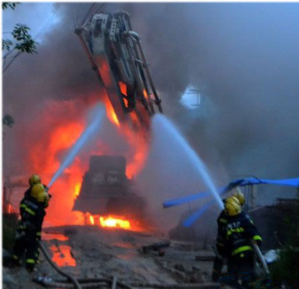 电缆着火，矿工遇难！